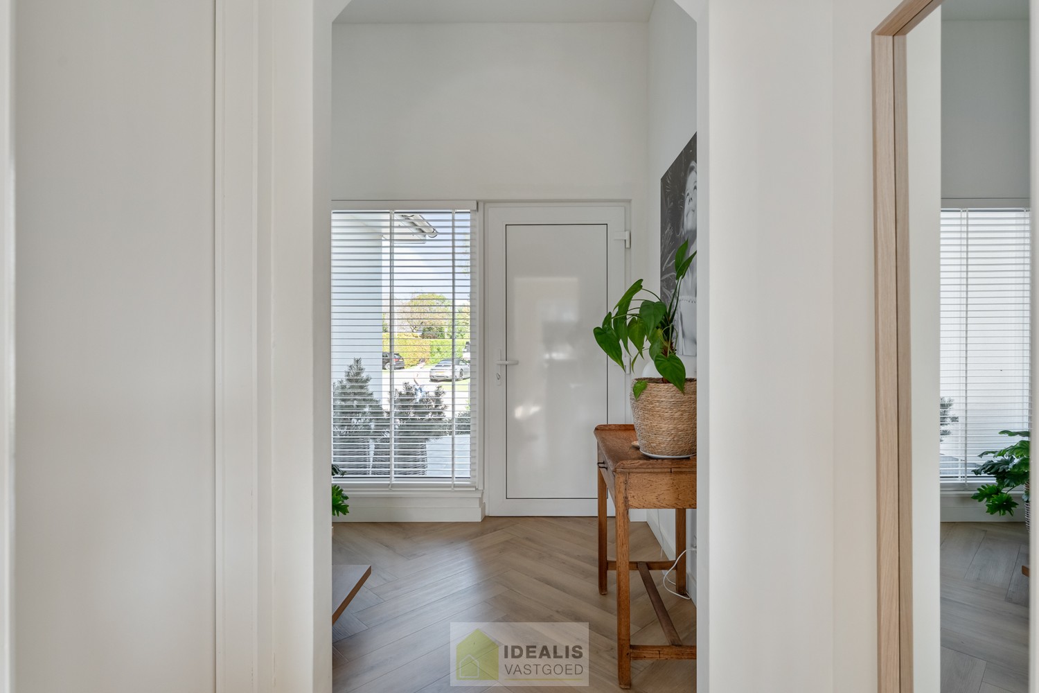 IDEALIS VASTGOED – Een prachtige instapklare woning in het fijne Hamont op een steenworp van de NL-grens! - foto 4