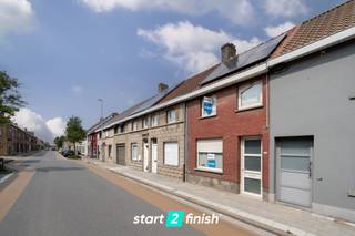 Algemeen bezoekmoment op zaterdag 12 Juli van 10u00 - 13u00 // Aanmelden verplichtDeze energiezuinige woning met 2 slaapkamers en gezellige zonnige...