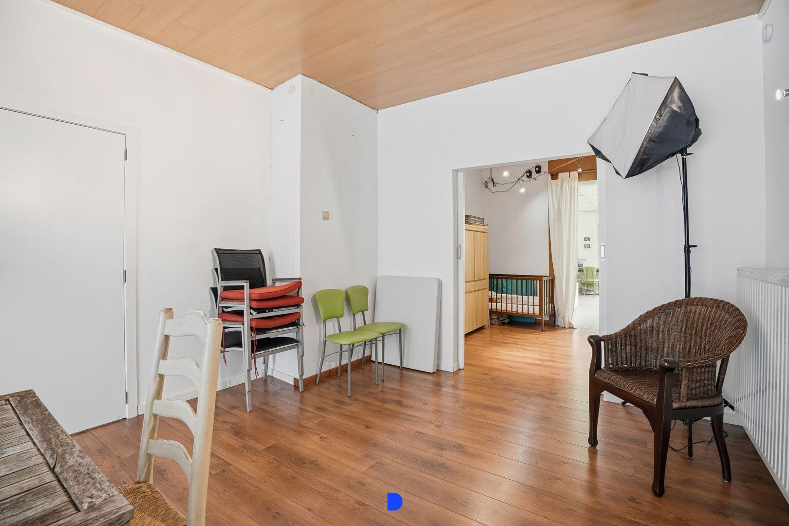 Ruime rijwoning met praktijkmogelijkheden &amp; 2 garages in het centrum van Tielt! - foto 5