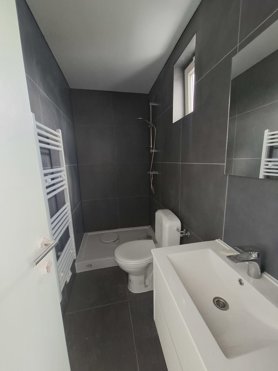 Opgefrist Appartement Met 2 Slaapkamers Vlakbij De Schorre! - foto 4