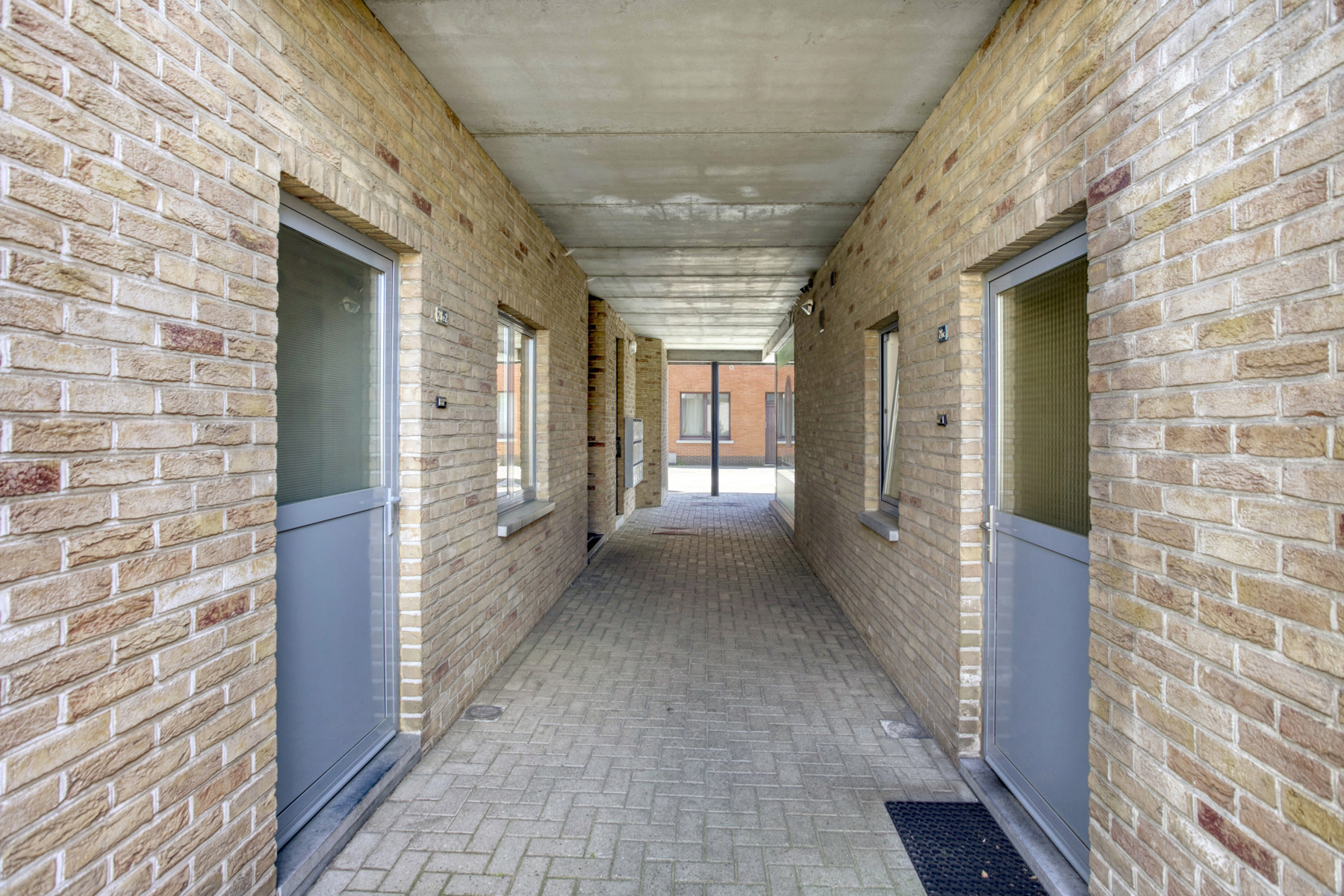 Gelijkvloers appartement met 2 slpk - gelegen in het centrum - foto 5
