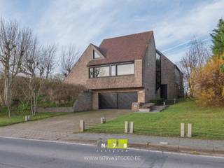 VRIJSTAANDE UITZONDERLIJKE ARCHITECTENWONING MET 3 SLAAPKAMERS OP EEN PERCEEL VAN 12A08CA IN DE PANNE.Uitzonderlijke, vrijstaande architectenwoning...