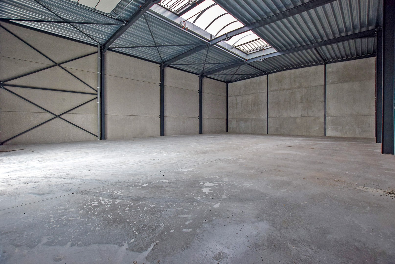 Geïsoleerde nieuwbouwloods 9G (loods 2) (290m²) te huur op een industrie- ambachtzone te Vleteren - foto 3