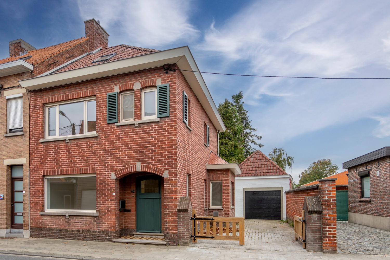 House for sale in Heule with 4 bedrooms - photo 1