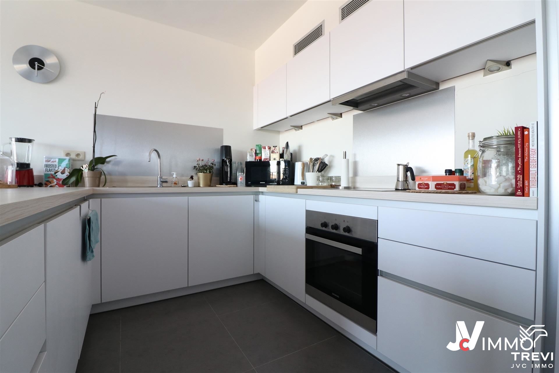 Appartement te huur in Grâce-Berleur met 2 slaapkamers - foto 5