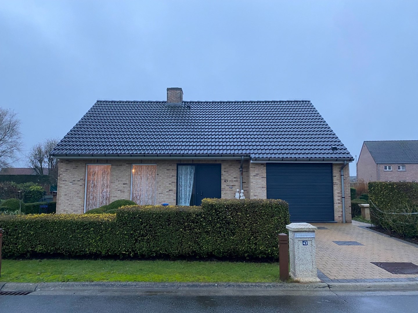 Rustig gelegen, alleenstaande woning te Houthulst - foto 1