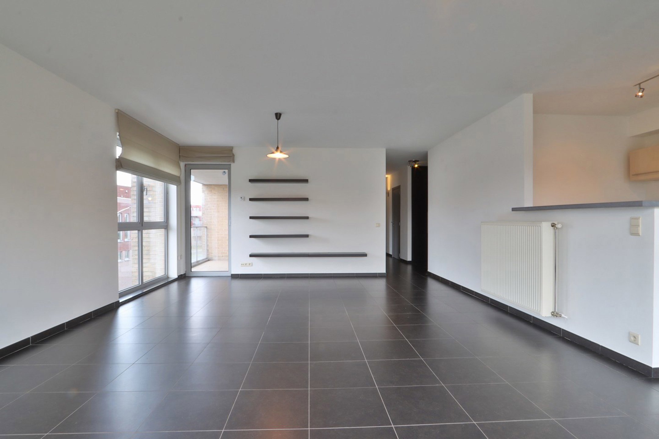 Ruim 2-slpk appartement met terras, garage en kelderberging! - foto 3