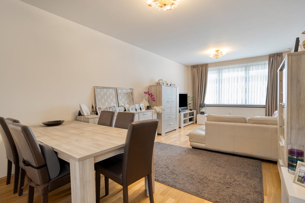 Instapklaar appartement met 2 slaapkamers te koop in Merksem - foto 3