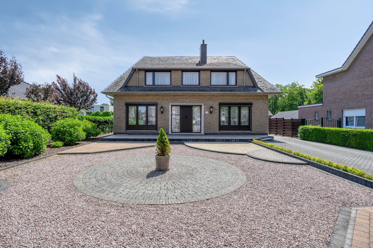 House for sale in Maaseik with 4 bedrooms - photo 2