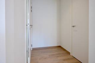 Welkom in dit knap afgewerkte nieuwbouwappartement, gelegen in de rustige Beukenbergweg in Tongeren op wandelafstand van zowel het centrum als...