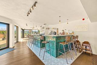 Magnifique ENTREPRISE HÔTELIÈRE dans les Ardennes flamandes. Restaurant de qualité, joliment RÉNOVÉ, avec bar, CUISINE PROFESSIONNELLE...