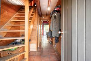 Discover this charming timber frame house from 1987, located on the quiet Keierberg, where you can enjoy peaceful living close to access roads and...