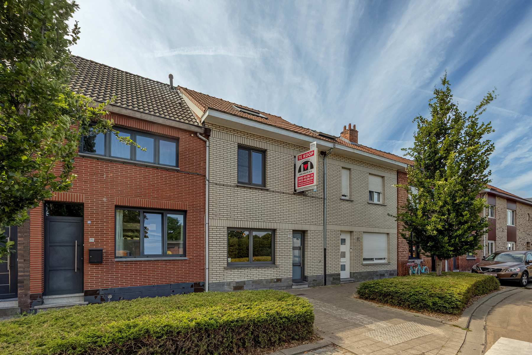Woning met 3 slaapkamers en garage in rustige buurt - foto 1