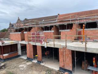 Wij gaan drie nieuwbouwwoningen met zuidgeoriënteerde tuinen realiseren in het centrum van Bornem. Het betreft 2 gesloten bebouwingen met...