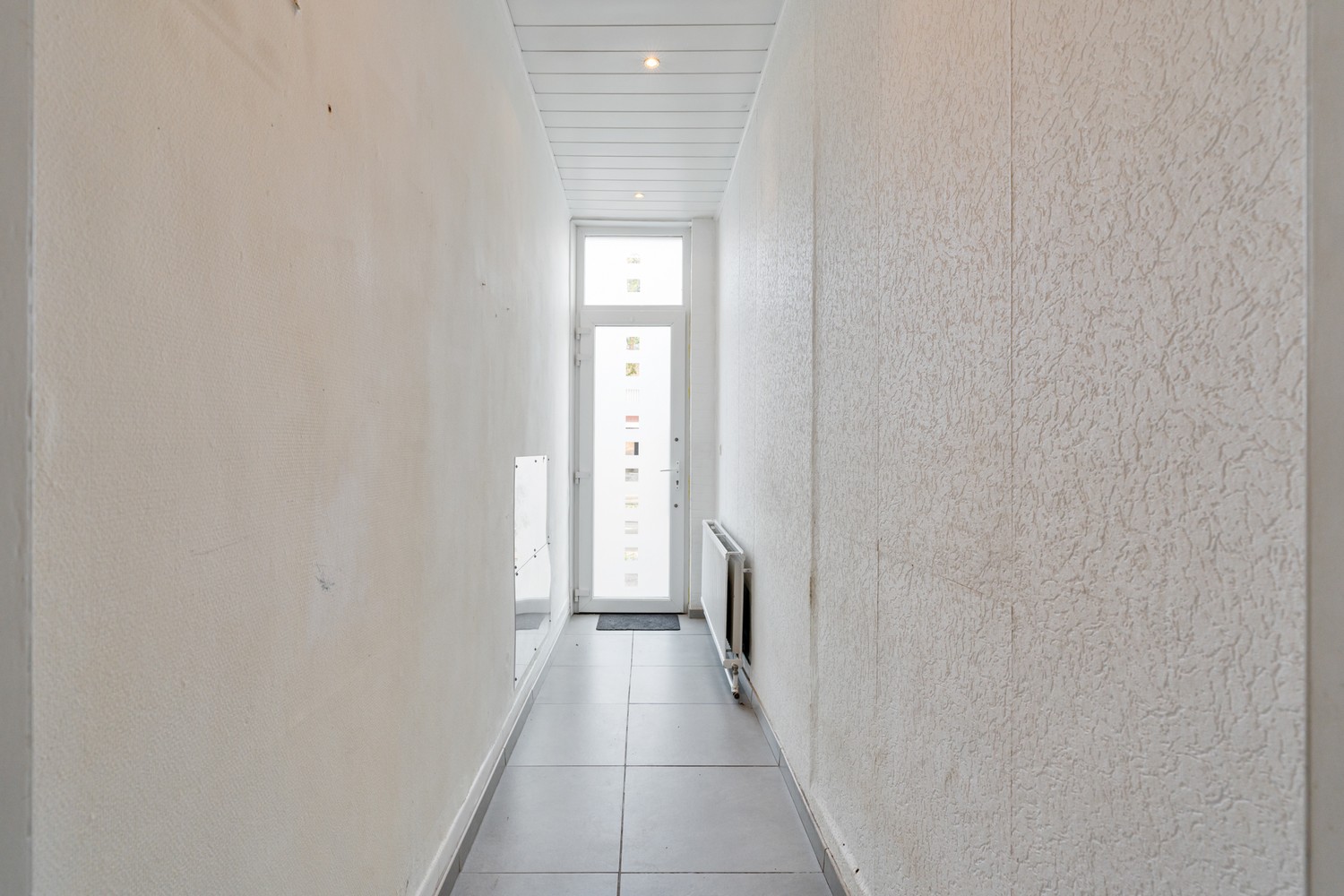 Instapklare woning met 3 slaapkamers en gezellig stadstuintje te Leuven ! - photo 2