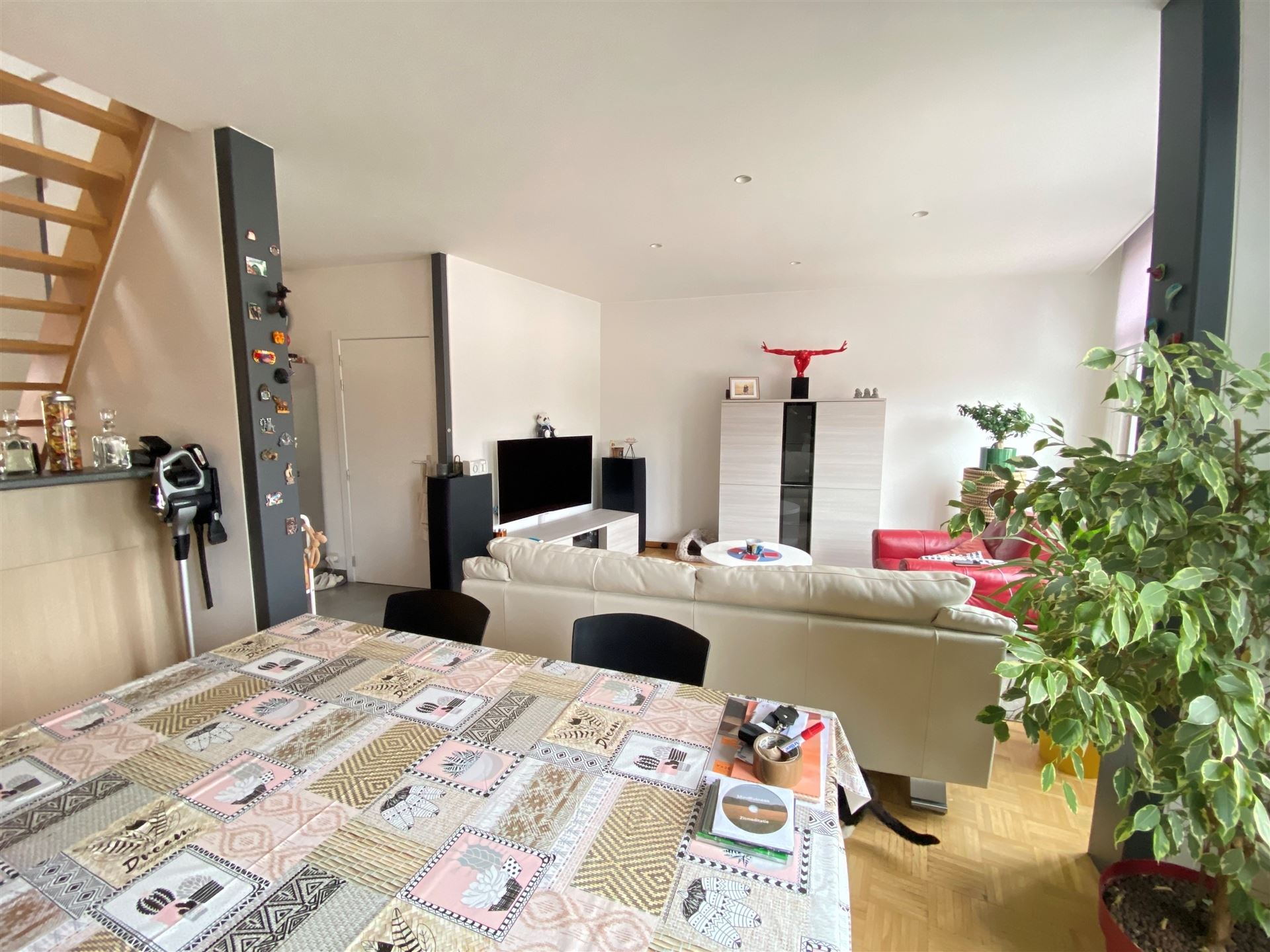 Duplex met 2 slpks, groot terras en tuin. - foto 2