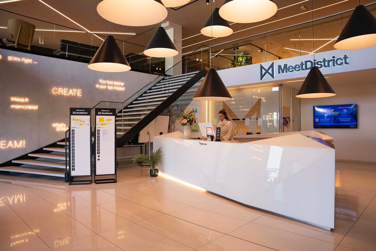 Full-service offices for rent in Planet Group Arena in Ghent - photo 4