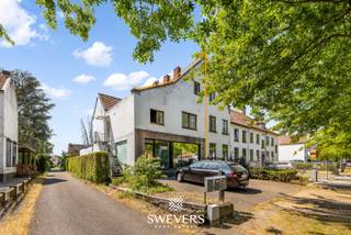 Voor meer info en foto’s, surf naar www.swevers.be – Ben jij op zoek naar een te renoveren woning met heel wat potentieel? Dan zit je in de...