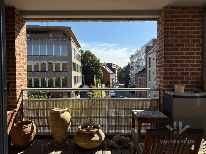 RUIM GEMEUBELD 3-SLPK APPARTEMENT - foto 5