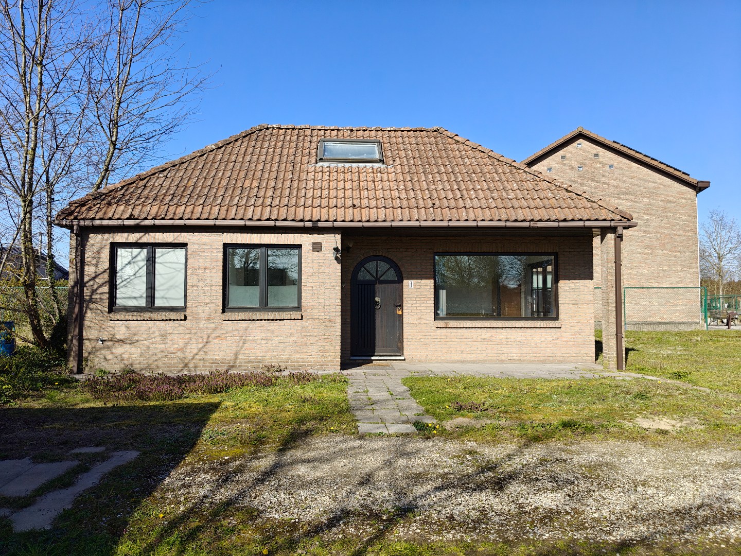 Perceel van 920m² voor OB met mogelijkheid voor afbraak en wederopbouw ! - foto 5