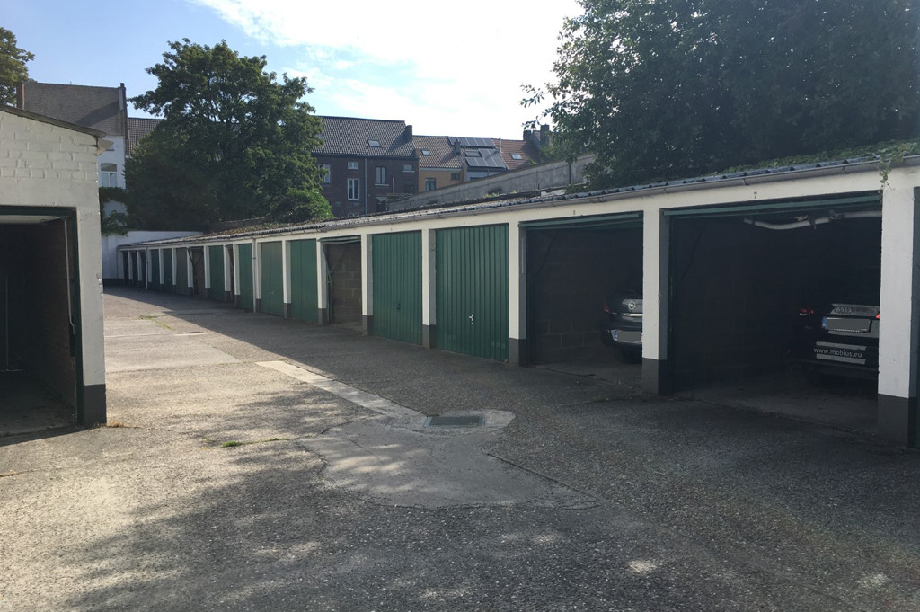 Garage for rent in Ghent - photo 1