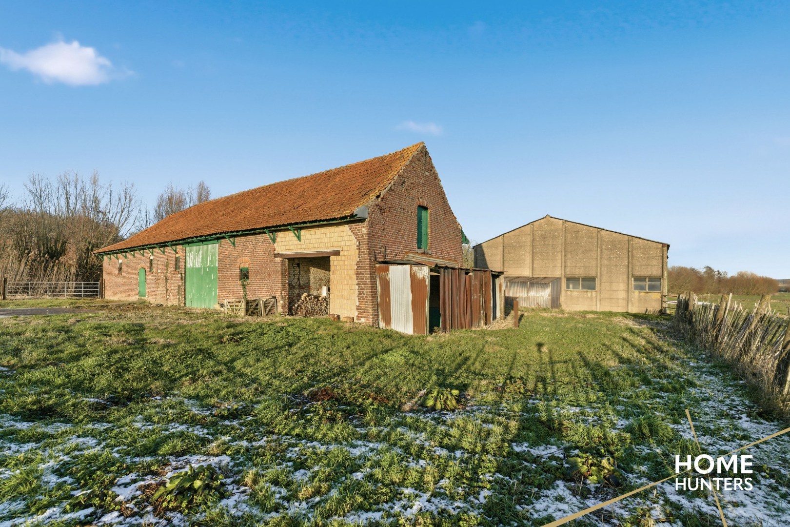Unieke te renoveren hoeve op 14.188 m² met adembenemend zicht op de Kemmelberg - foto 4
