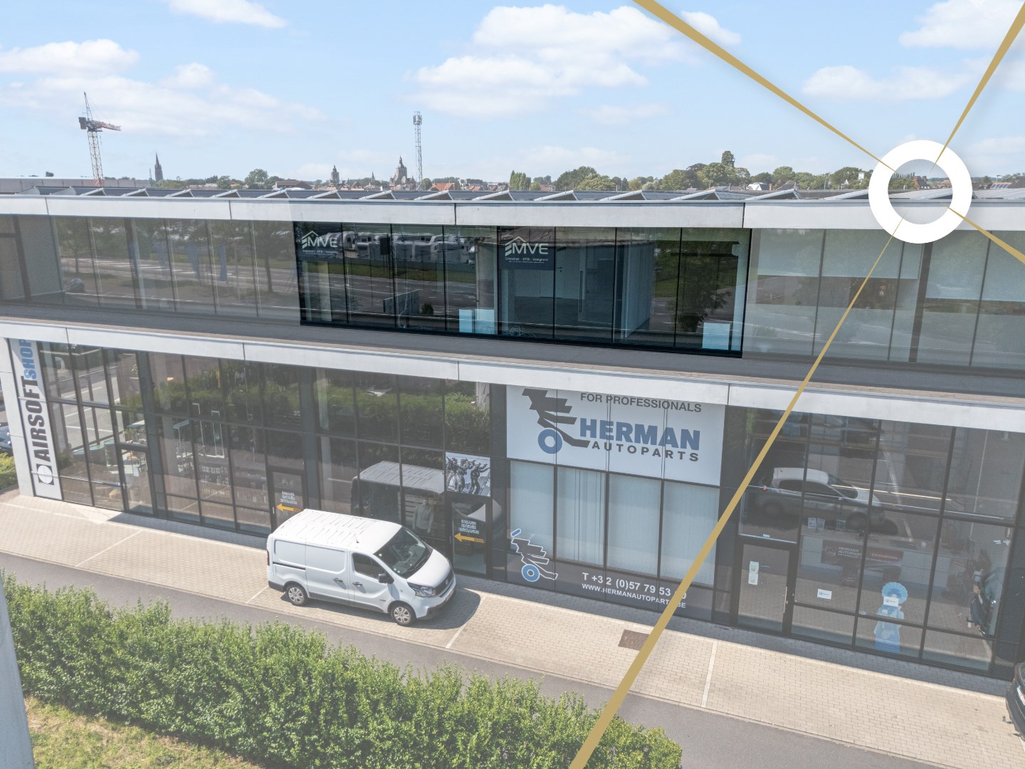 Prachtig handelspand op toplocatie te Poperinge - foto 1