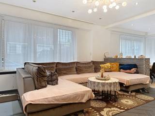 Gezocht: nieuwe bewoners voor deze solide halfopen woning in rustige buurtDeze woning biedt alles wat u zoekt: ruimte, comfort en een toplocatie.Met...