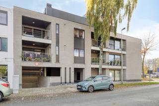 Dit energiezuinig appartement met 3 slaapkamers geniet van een uitstekende ligging in het hart van Leopoldsburg. Alle voorzieningen zoals...