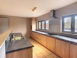 Ruim en licht appartement in het centrum van KwaadmechelenDit prachtige, ruime appartement is ideaal gelegen in het hart van Kwaadmechelen.Via de...