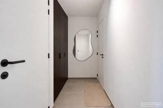 Kom dit appartement in Anzegem centrum ontdekken tijdens het Nieuwbouwzondag 26 april tussen 9u en 14u! Dit tweeslaapkamerappartement verwelkomt je...