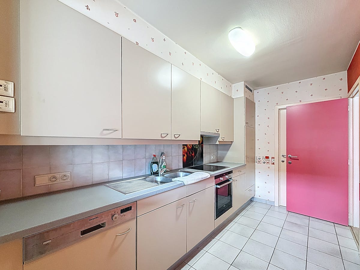 Appartement te koop in het centrum van Sint-Eloois-Vijve - foto 5