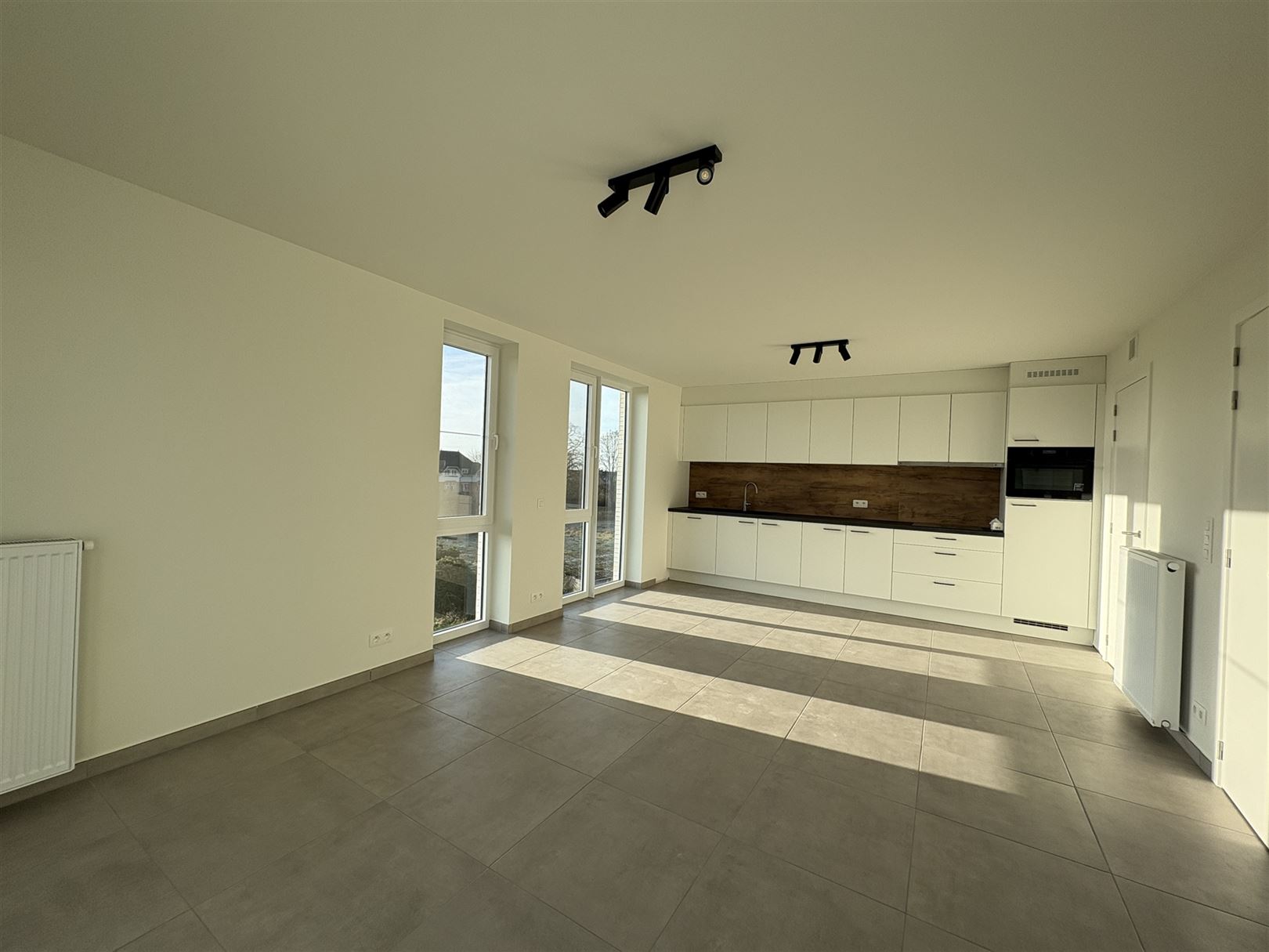 Apartment for rent in Ronse with 2 bedrooms - photo 2