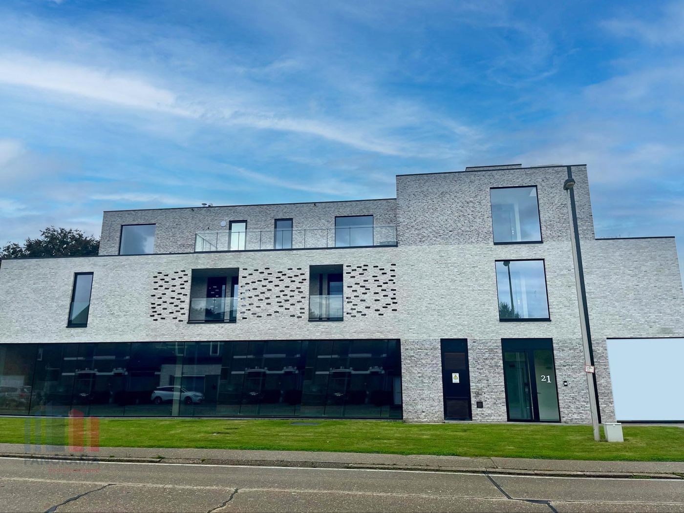 374 m² NOUVEAU LOCAL COMMERCIAL À LOUER SUR L'OLMENSESTEENWEG - photo 4