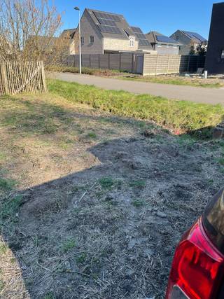 2.Bouwgronden te koop.Te koop 2 unieke en zeer rustig gelegen bouwgronden zonder bouwverplichting deze voor open bebouwing in groene omgeving te...