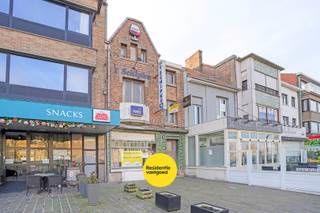 Handelshuis / projectgrond op topligging aan de Kaai – Nieuwpoort-StadOp een uiterst commerciële en centrale ligging aan de Kaai van Nieuwpoort-Stad...