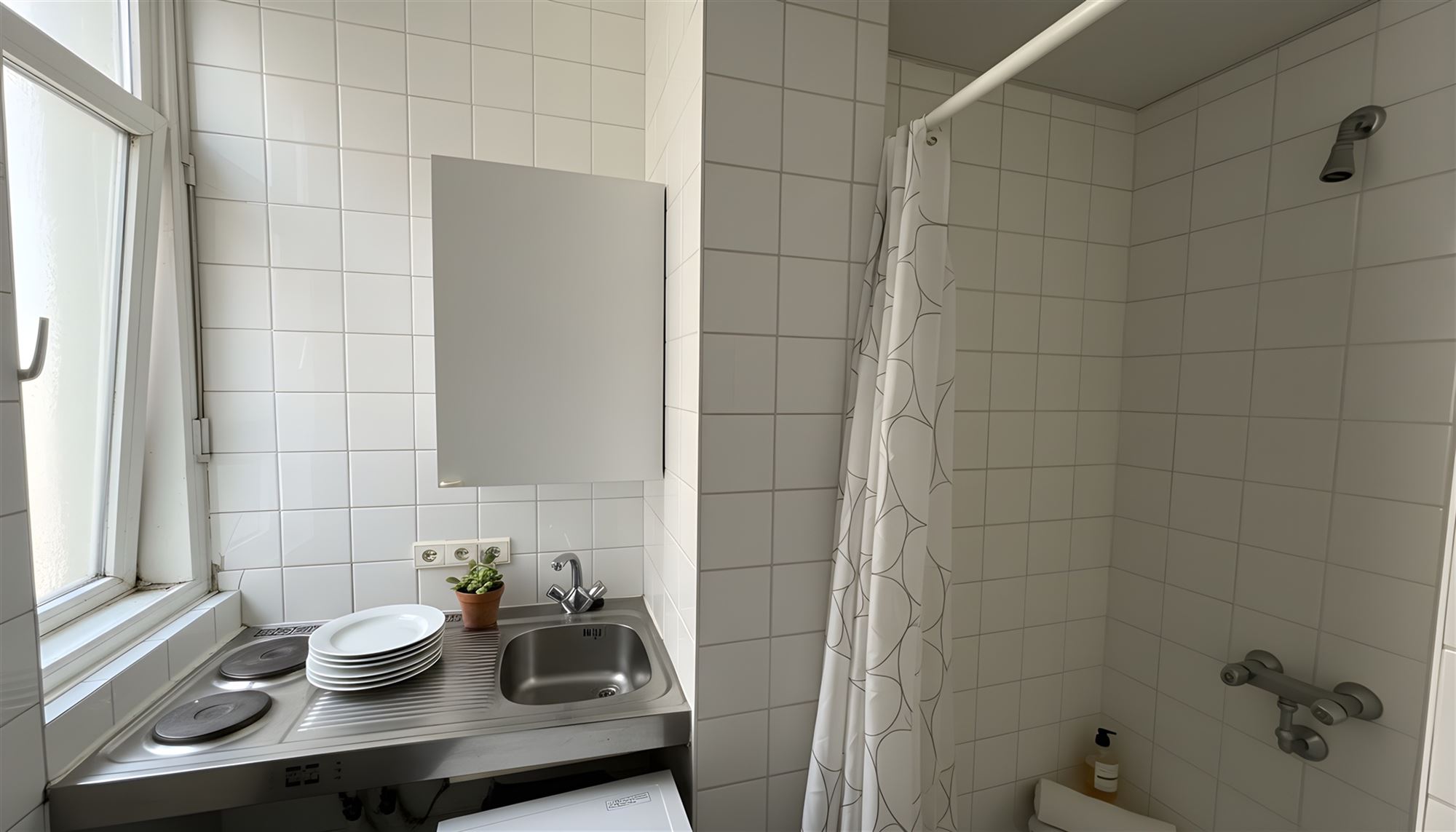 Trading house with 6 student rooms - VERGUND - photo 5