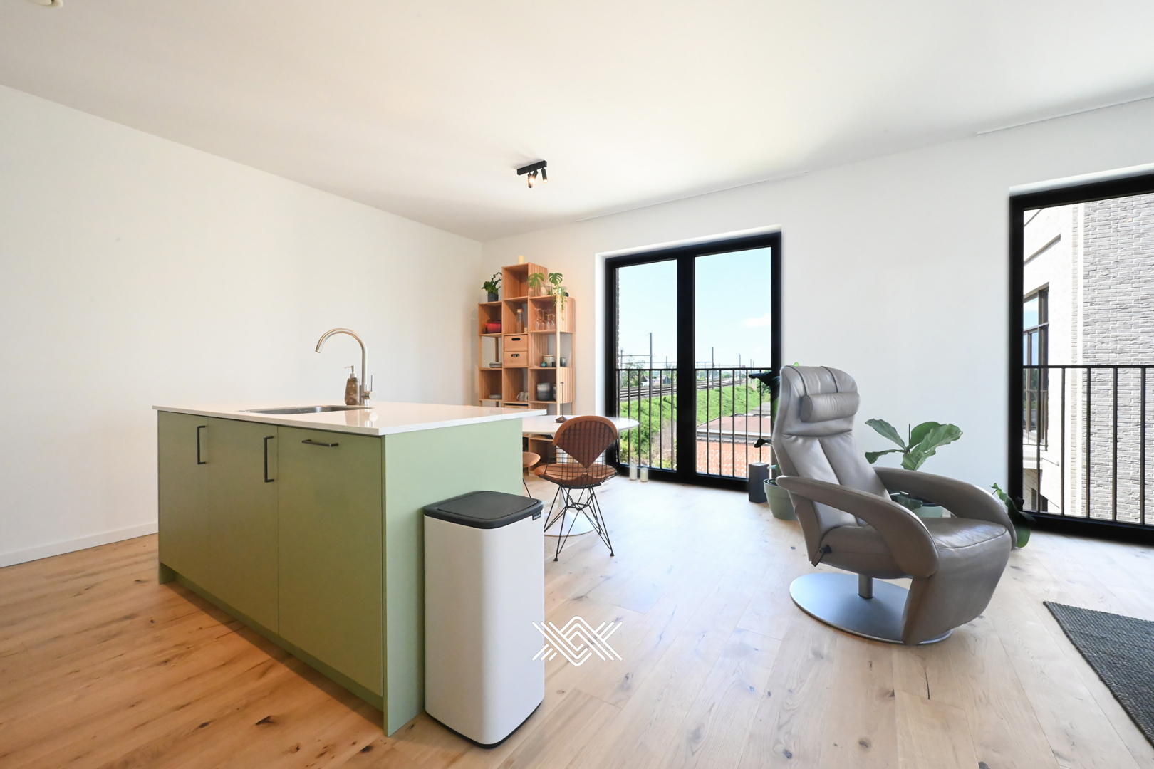 Lichtrijk penthouse met twee slaapkamers en ruim terras - foto 4