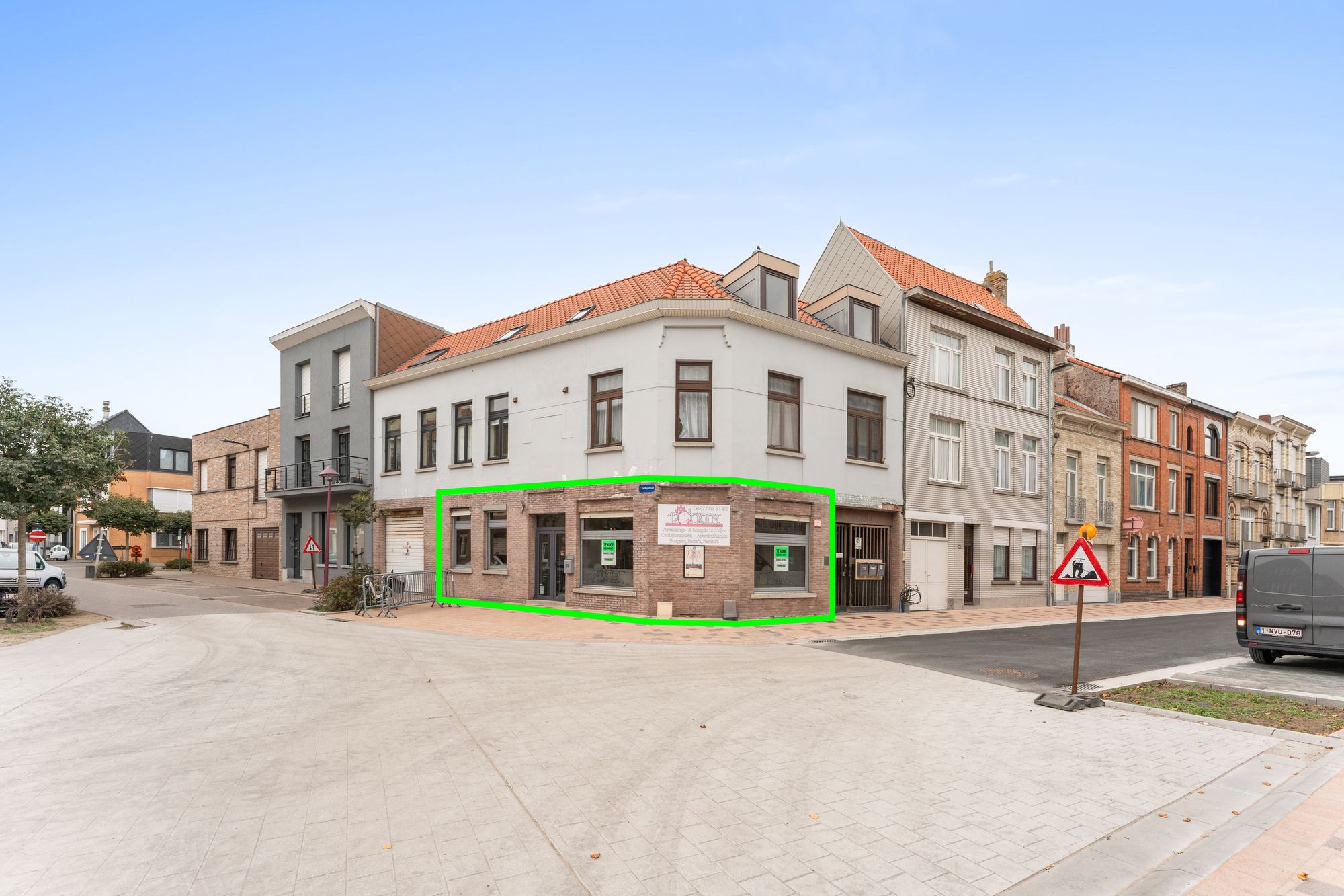 Veelzijdig handelspand met hoekligging en commerciële uitstraling in hartje Blankenberge - foto 1