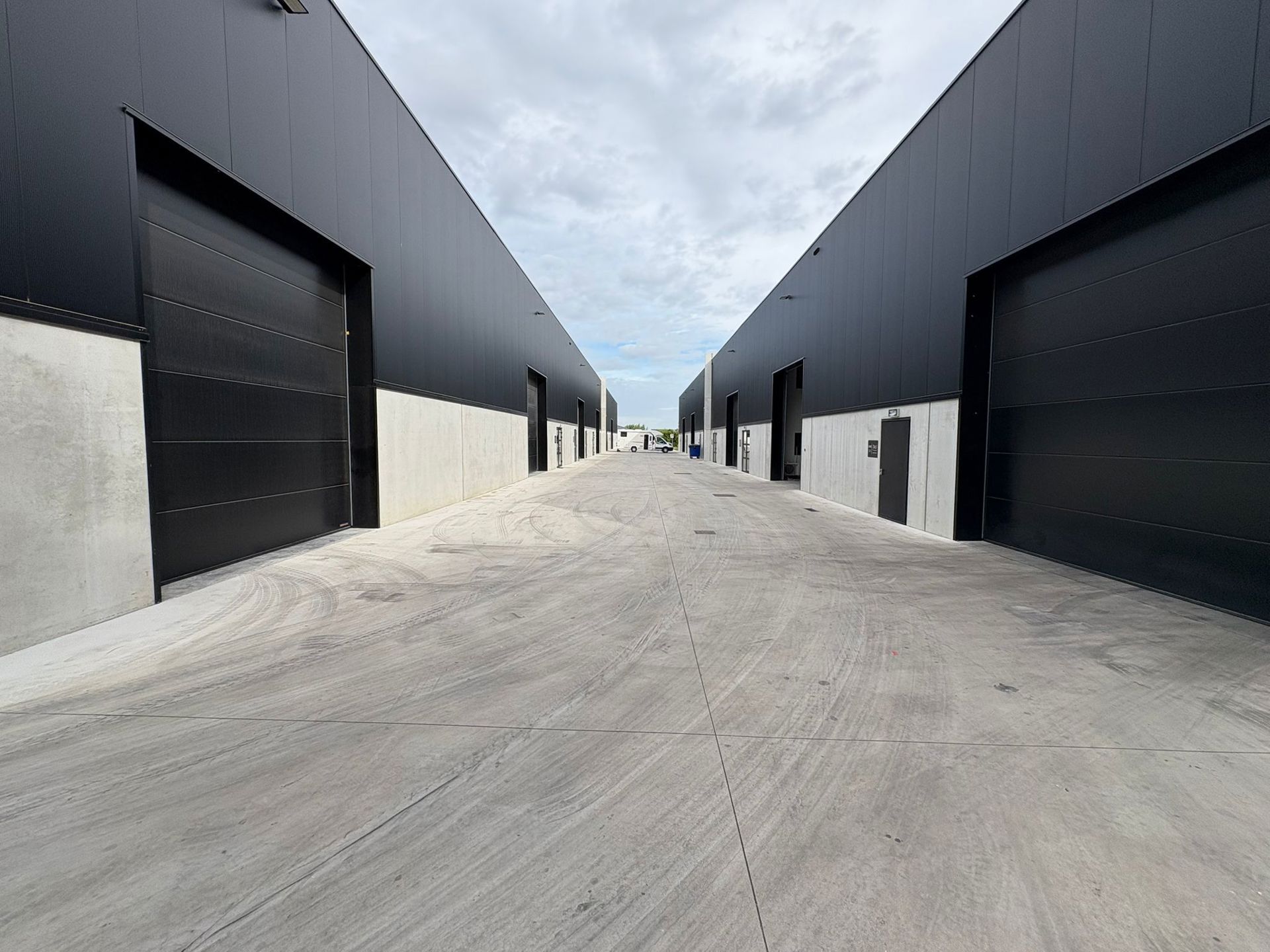 BTS Nieuwbouw 3.1 KMO-unit 803,60 m² te huur Buggenhout - foto 1
