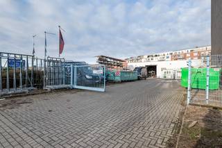 Dit eigendom is gelegen in Deurne, langs de Oude Bosuilbaan, en is vlot bereikbaar via de Bisschoppenhoflaan met snelle aansluiting naar de E313,...