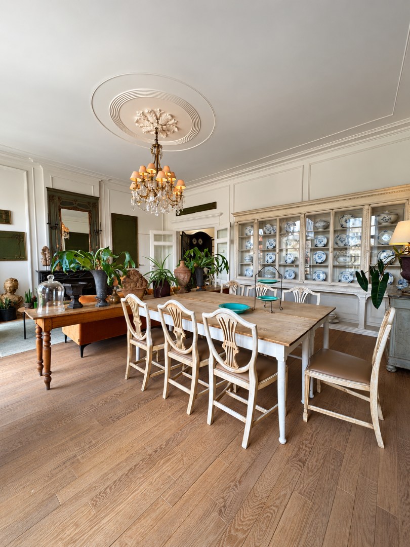 Karaktervol 2-slaapkamer appartement met uniek zicht op het water aan de Korenlei - foto 4