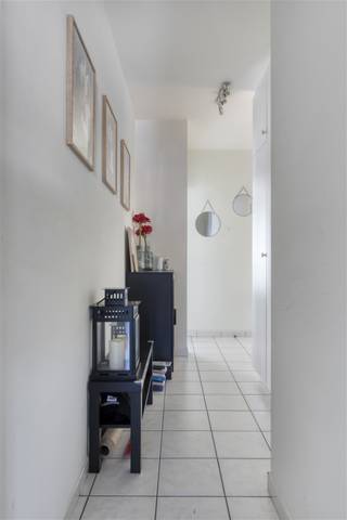 <p><span>Quietly located 2 slaa</span></p>