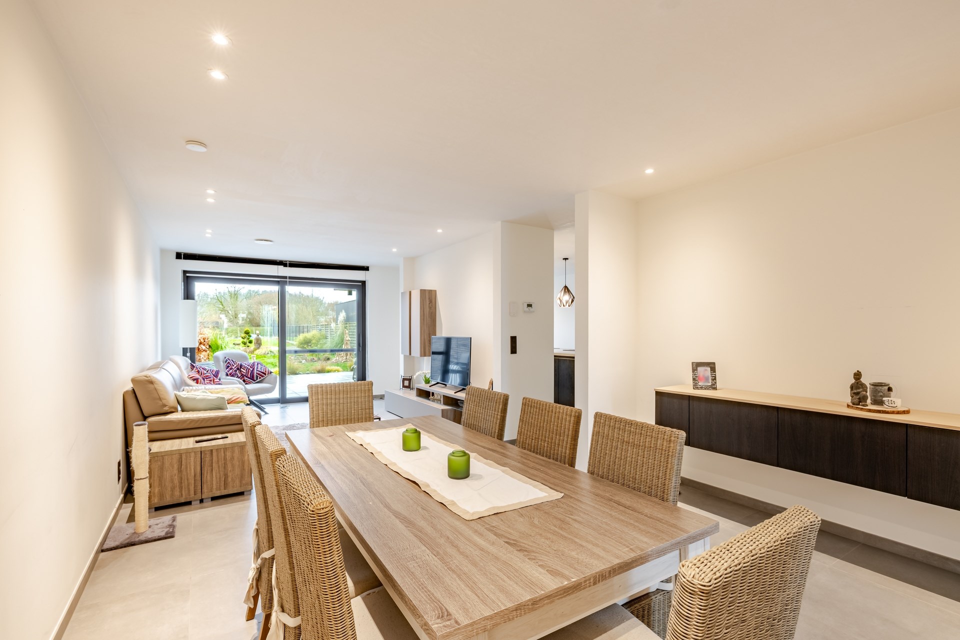 Ruime energiezuinige woning (2022) met 5 slaapkamers en zonnige tuin - foto 5