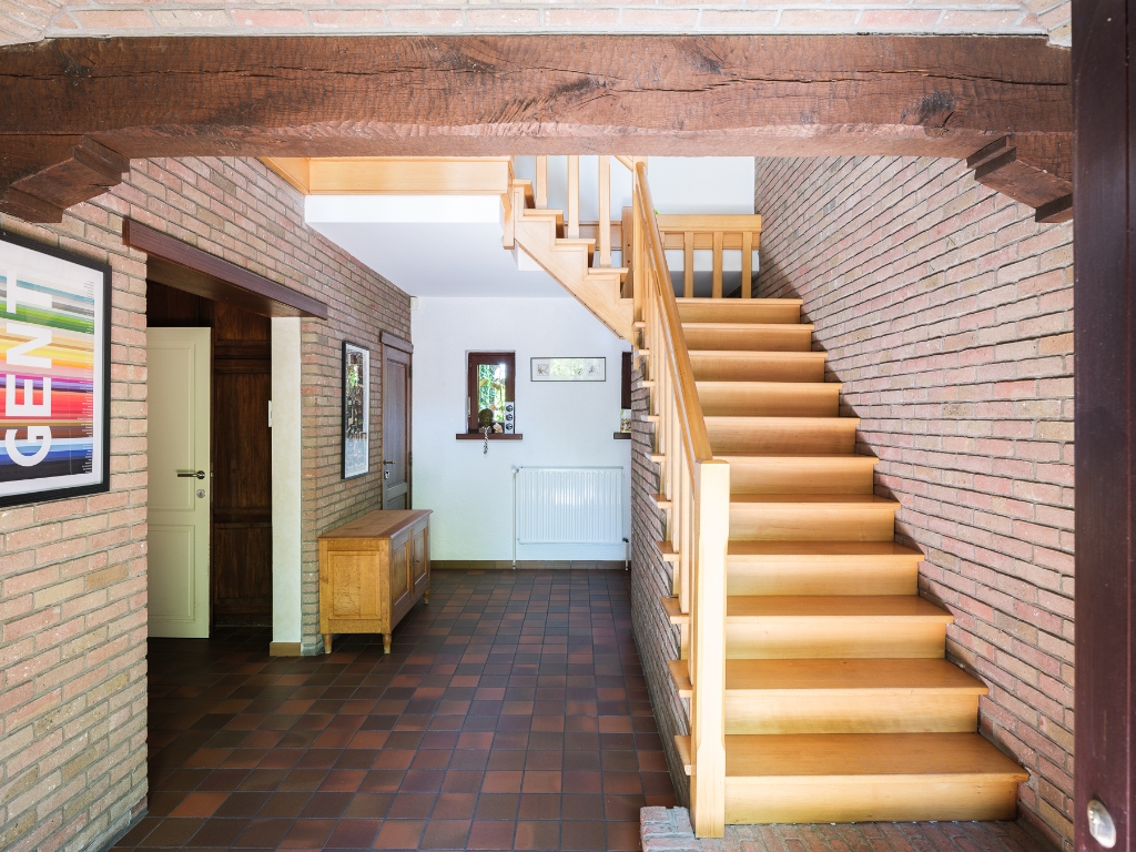 Bijzonder ruime en vrijstaande villa gelegen op een gunstig perceel van ca. 9.700 m² in Kruisem - photo 5