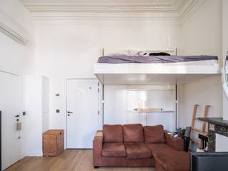 In het Prinsenhof bieden wij deze studio aan, gelegen op het gelijkvloers van de iconische architectenwoning van Joachim Frans Colin (1791)...