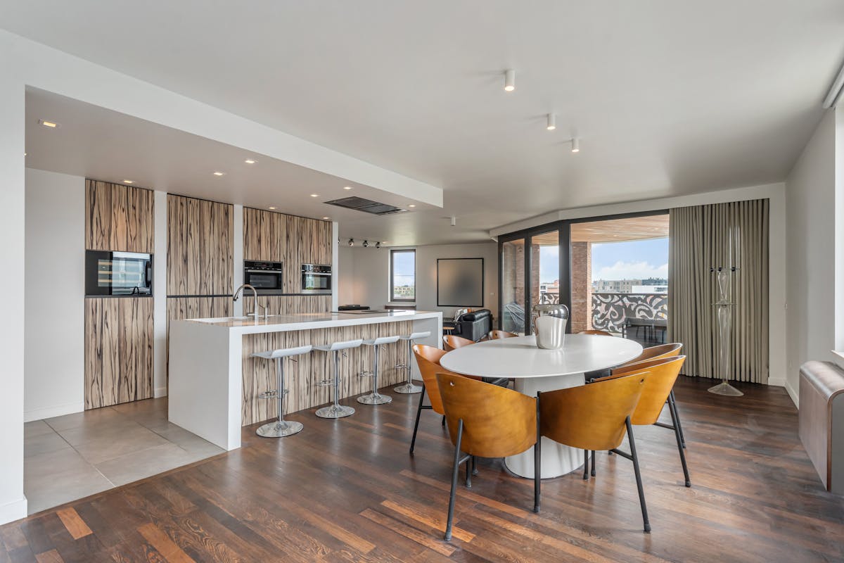 Exclusive waterfront corner apartment with spacious sun terrace - photo 2