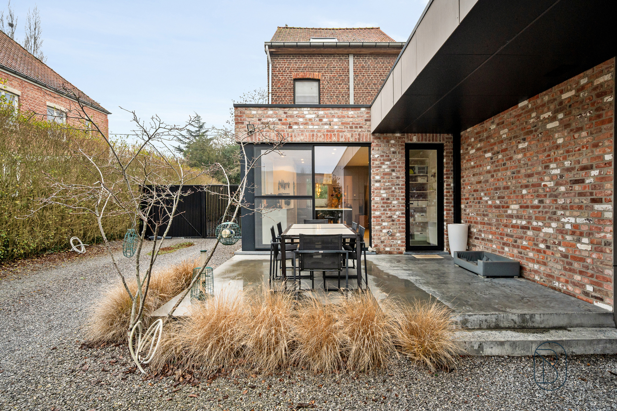 Ruime, instapklare HOB met tuin en multifunctionele garage! - foto 3