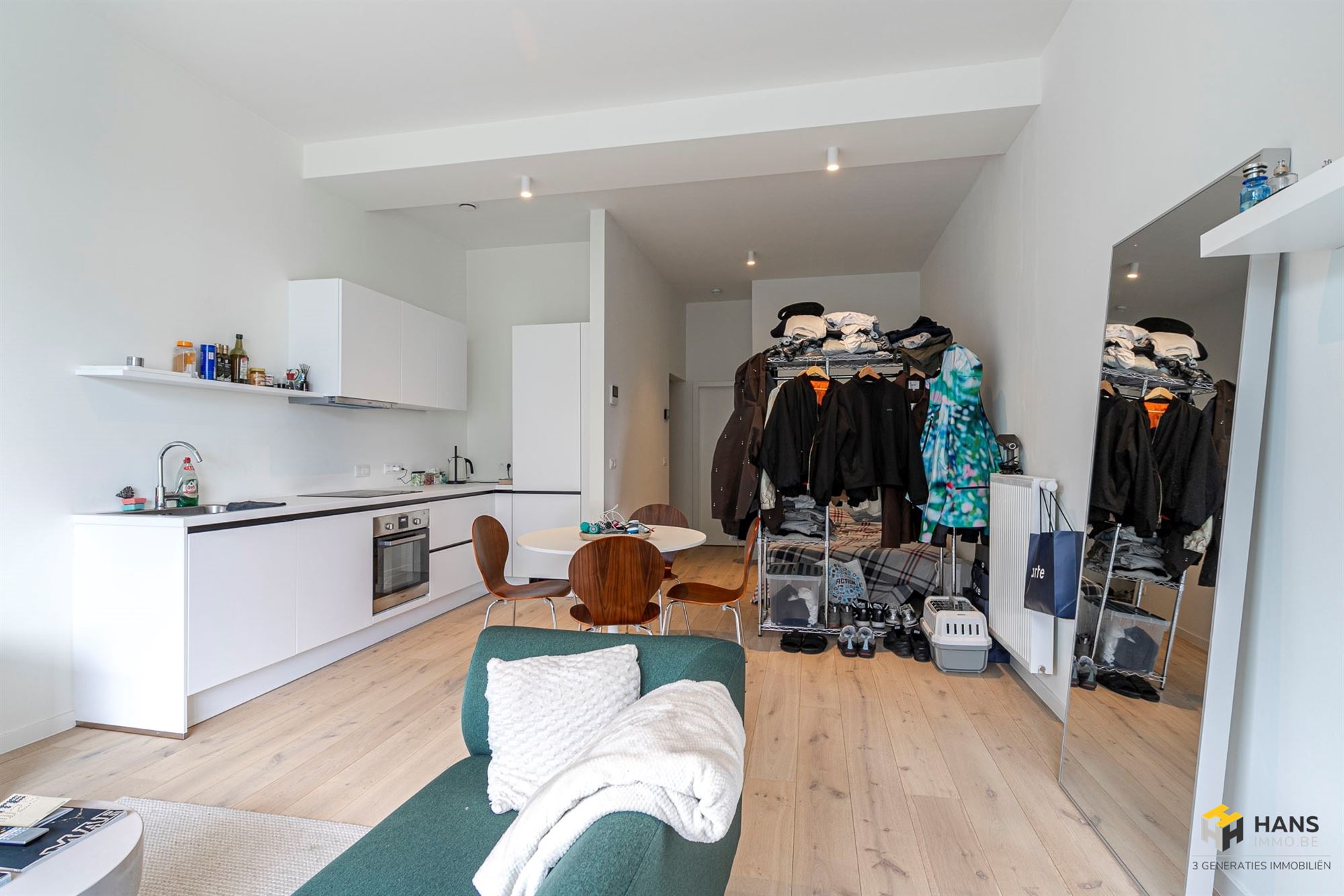 Gerenoveerde studio (43 m²) met terras (4 m²) in Antwerpen (2060). - foto 4