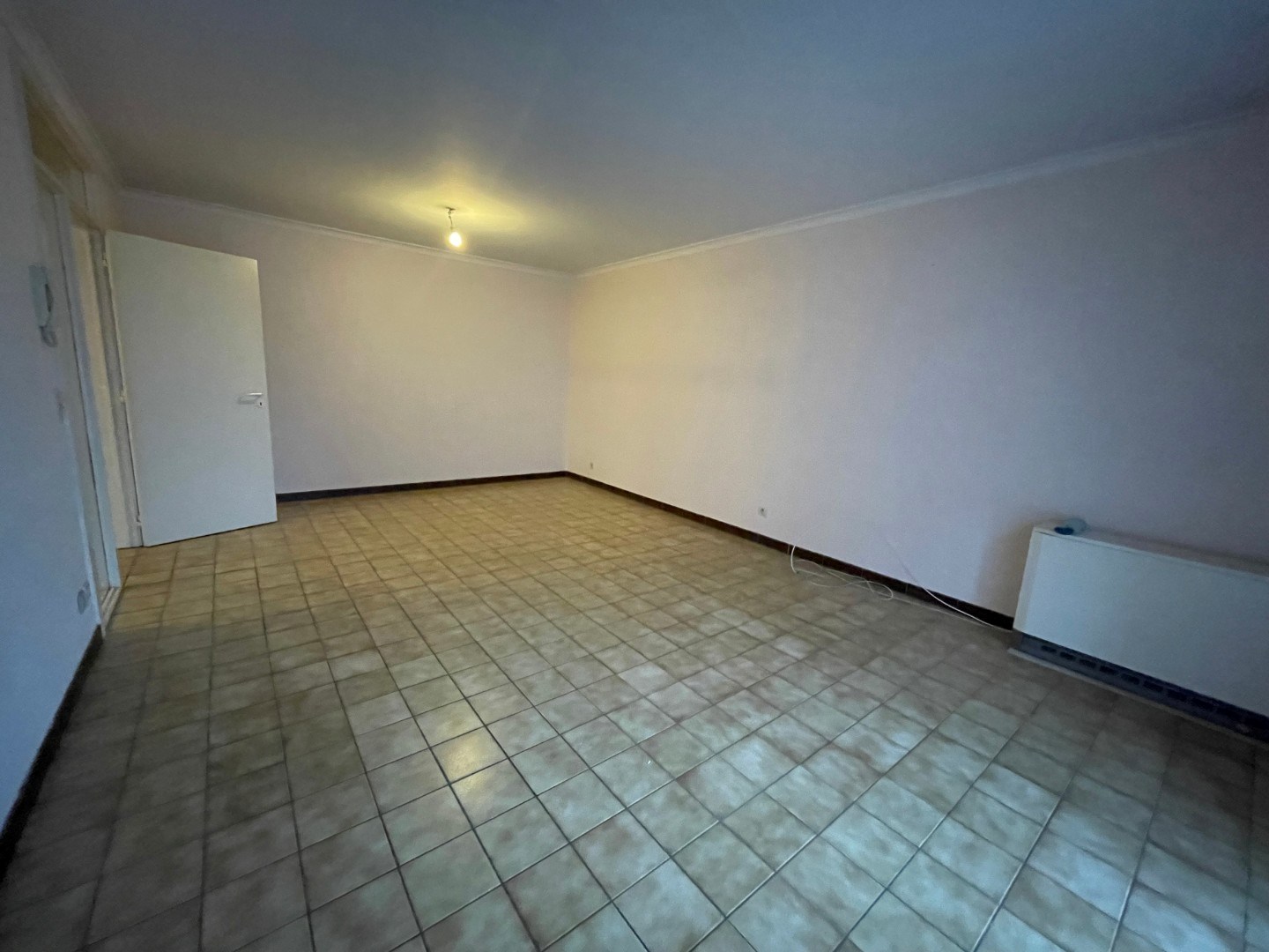 Twee-slaapkamerappartement in het centrum van Tielt. - foto 3